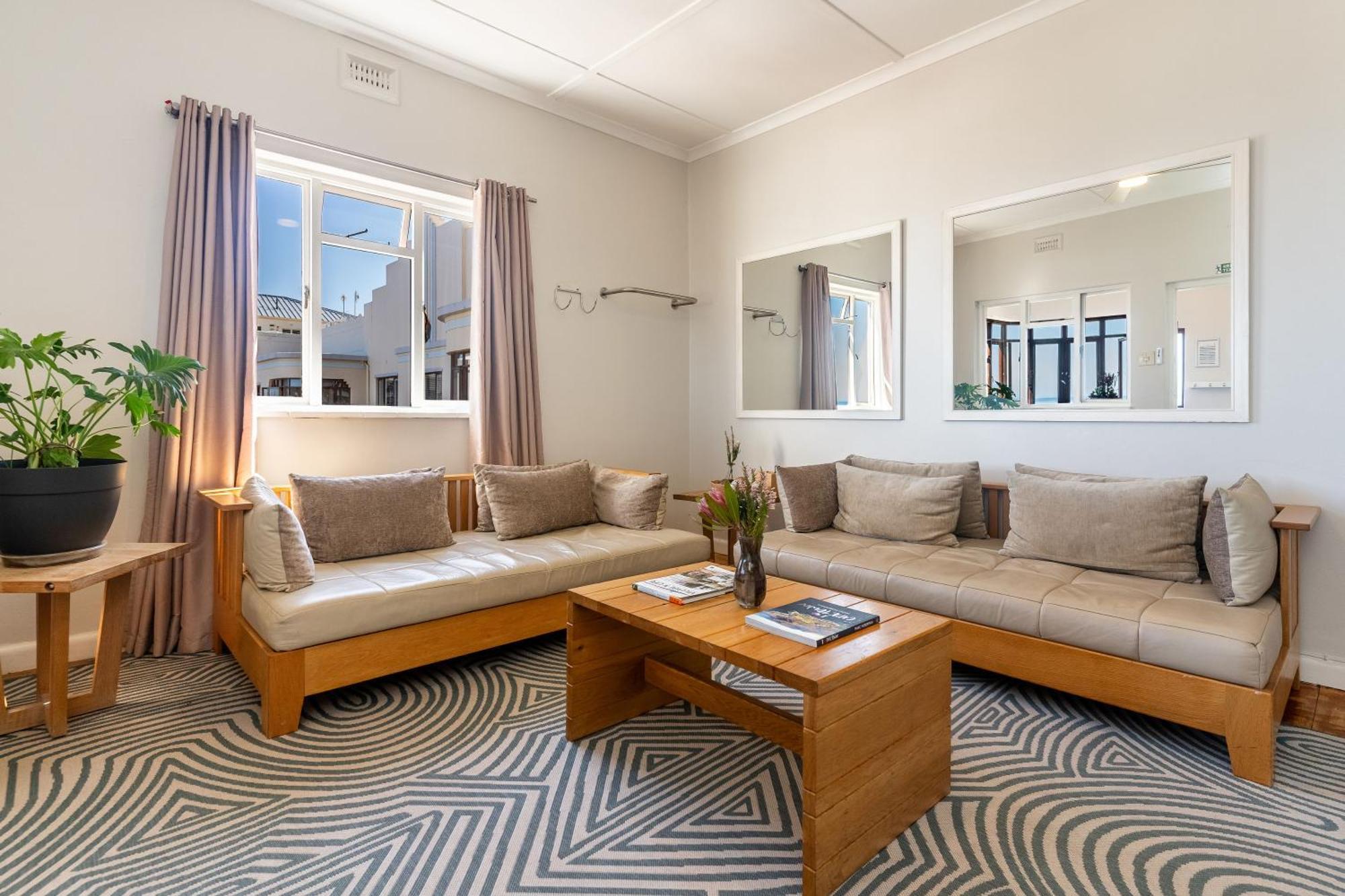 Tidal Pool Apartments - Camps Bay Кейптаун Екстериор снимка